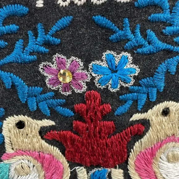 Double D Ranch Embroidered Tunic Top - Picture 3 of 11